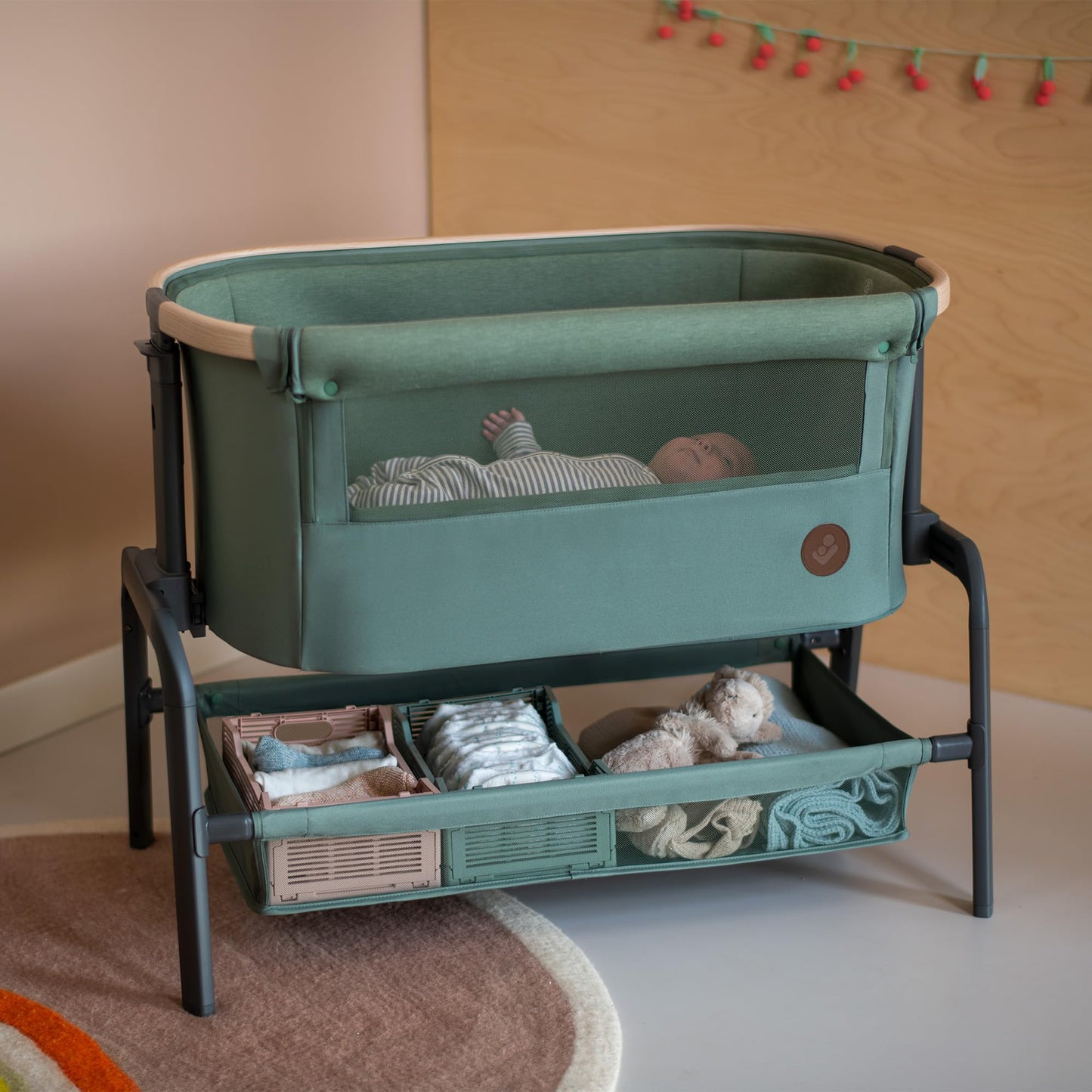 Maxi-Cosi Iora Baby Cot: Foldable Co-Sleeper, 0-6 months, max. 9 kg, 4 inclination and 5 height levels